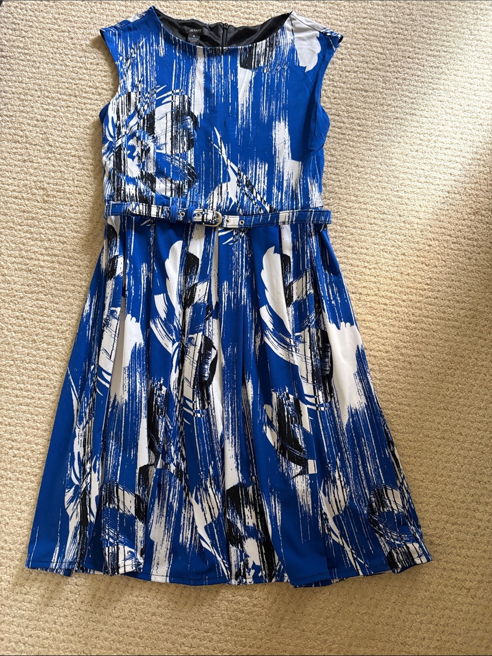 Women’s Alfani Blue, White & Black Printed Dress with Belt Size Small